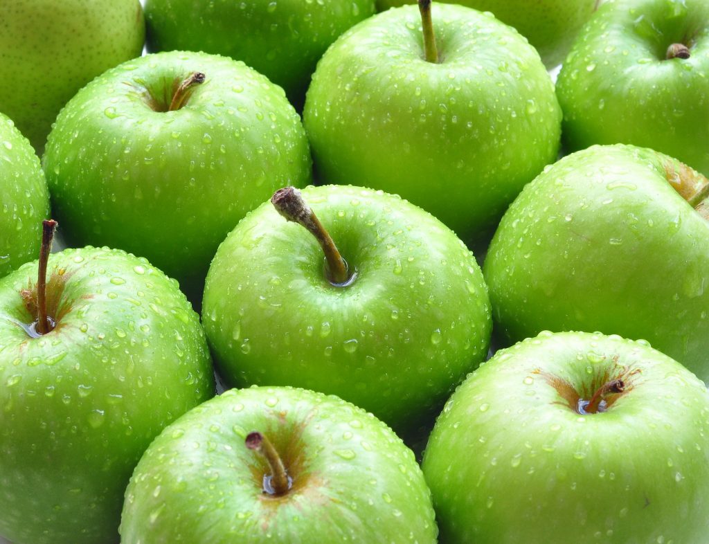 صورة تفاح اخضر , فوائد التفاح الاخضر حنين الذكريات